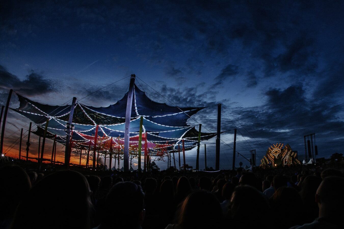 Festival ao entardecer
